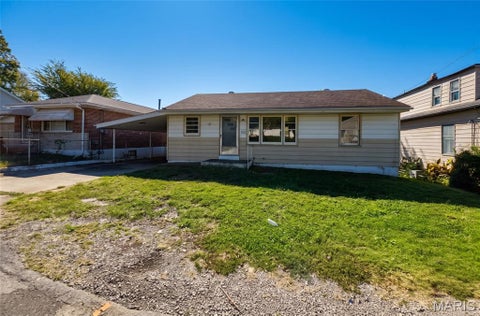 Photo of 152 W Holden Avenue, St Louis, MO 63125 (MLS # 26068327)