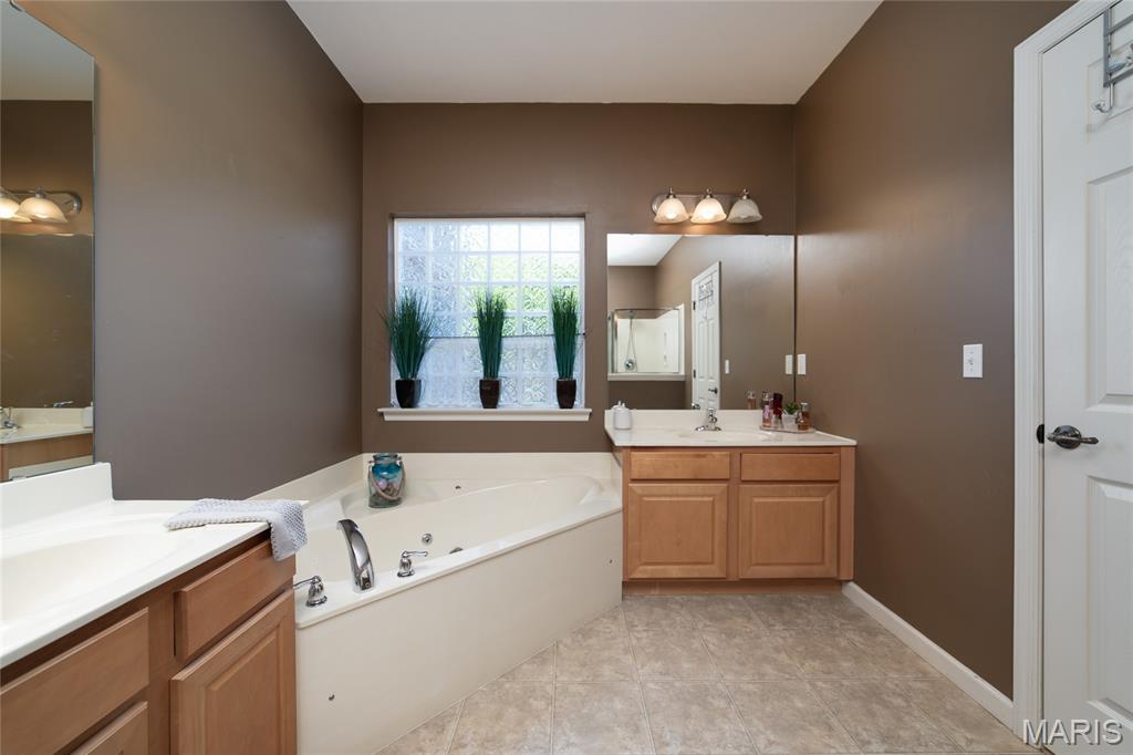 Manors At Orchard Glen - Residential