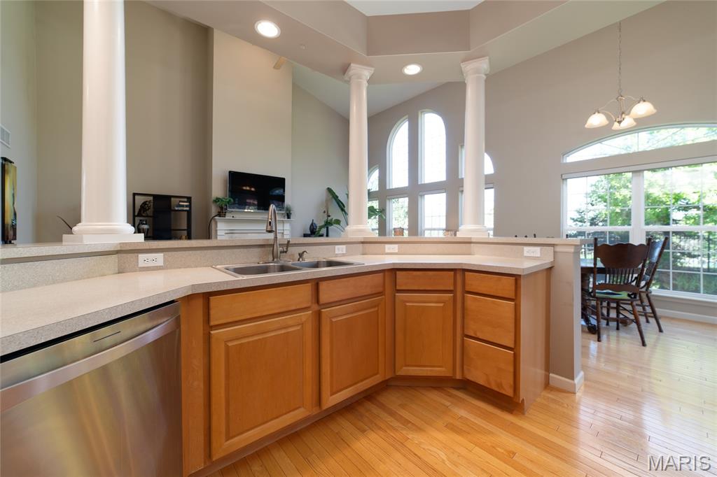 Manors At Orchard Glen - Residential