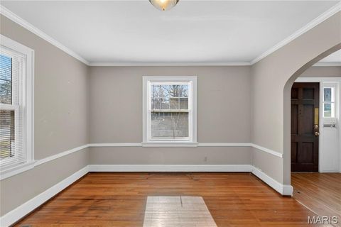 Tiny photo for 461 Catalina Avenue, Webster Groves, MO 63119 (MLS # 26016663)