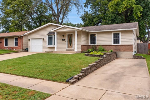 Tiny photo for 2295 N Pointe Lane, Florissant, MO 63031 (MLS # 26056396)