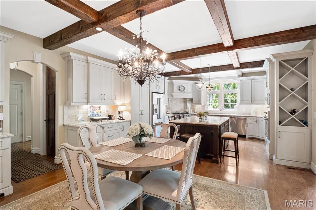 Pinetree Lt 12 Re 7417 1439 - Residential