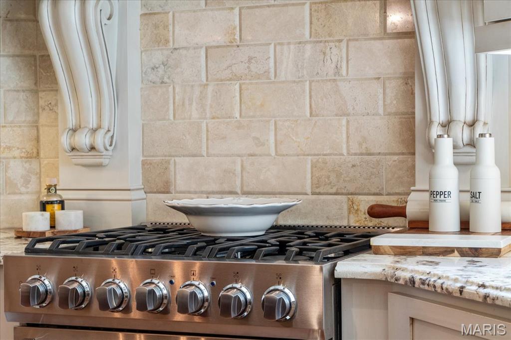 Pinetree Lt 12 Re 7417 1439 - Residential