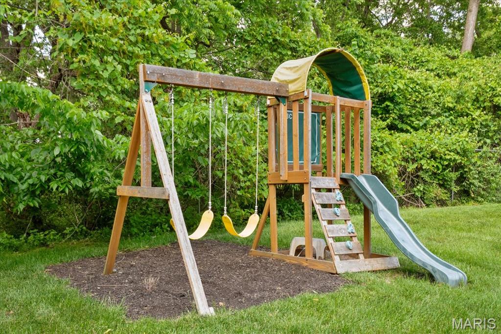 Pinetree Lt 12 Re 7417 1439 - Residential