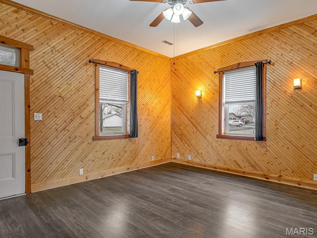 92 S Centennial Road