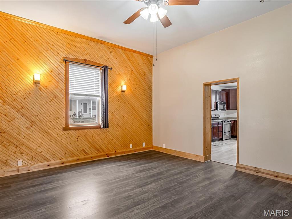 92 S Centennial Road