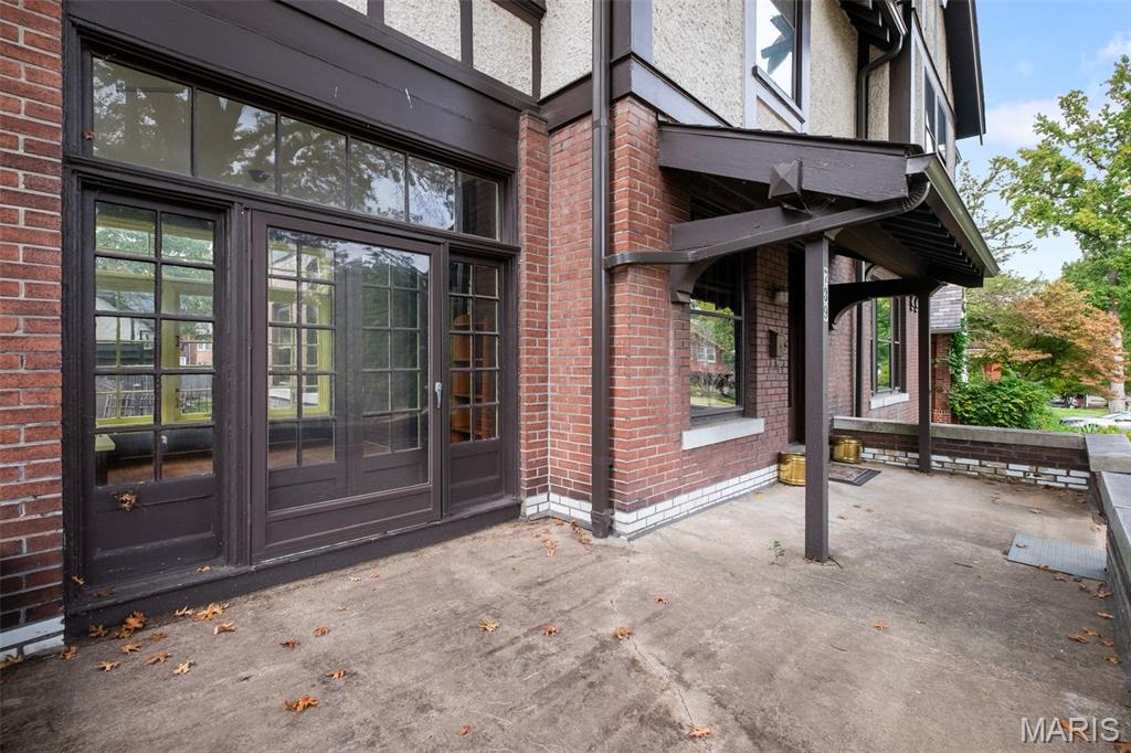 739 Radcliffe Avenue