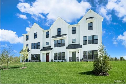 16588 Honey Locust Drive 15-303 Chesterfield MO 63017