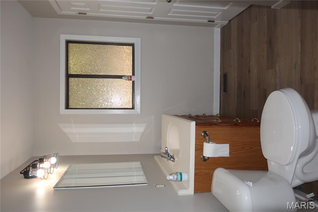 Cedar Hill Lakes - Residential