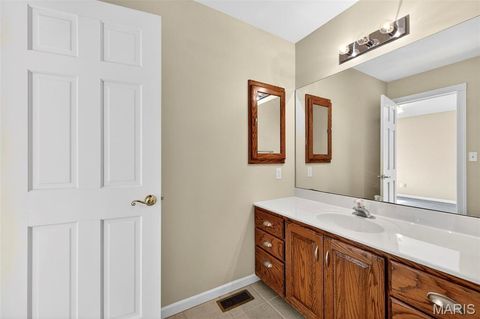 Tiny photo for 6686 Clifton Bluffs Court, St Louis, MO 63129 (MLS # 26017246)