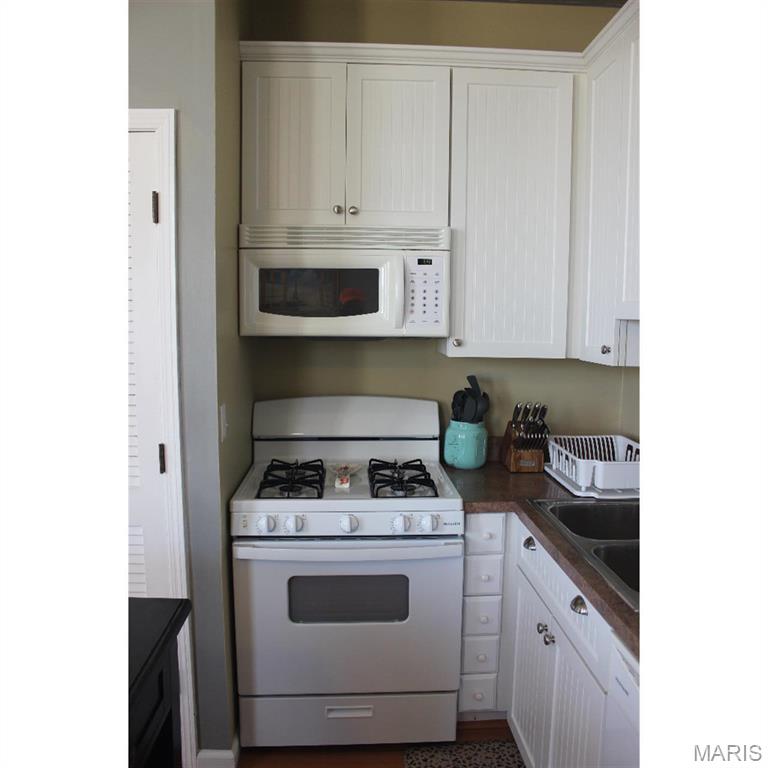 S D Barlows - Residential Income