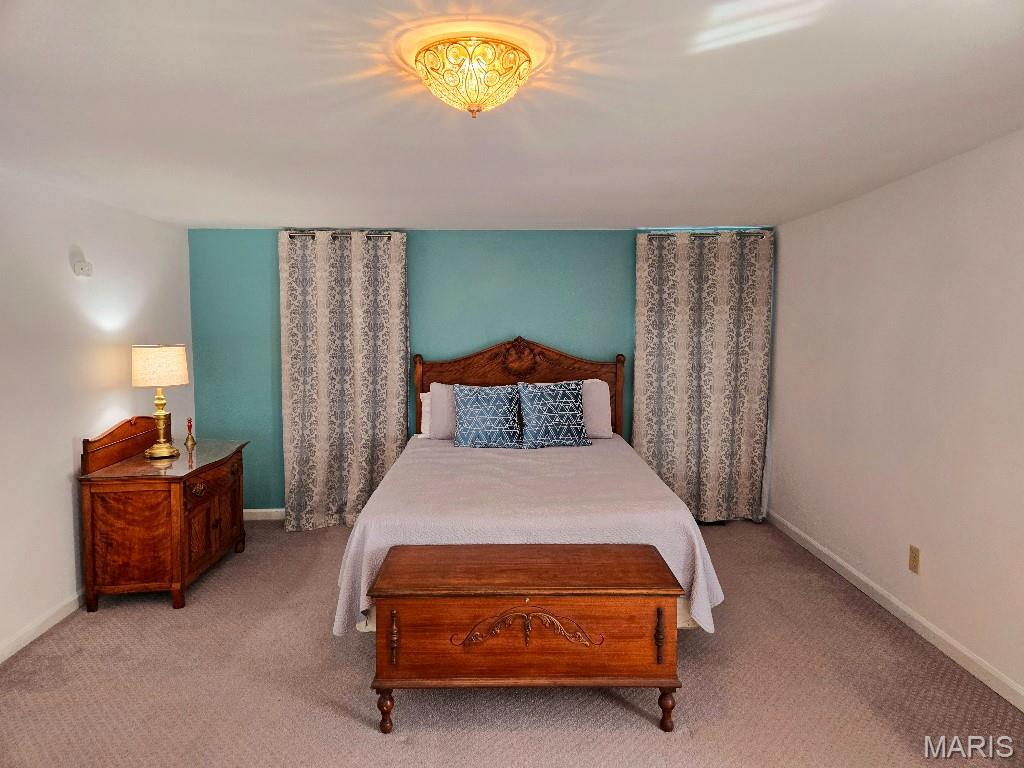 S D Barlows - Residential Income