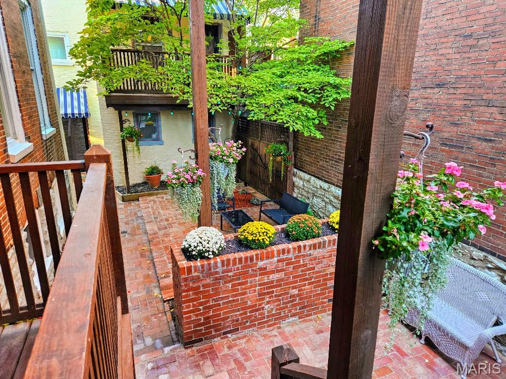 S D Barlows - Residential Income