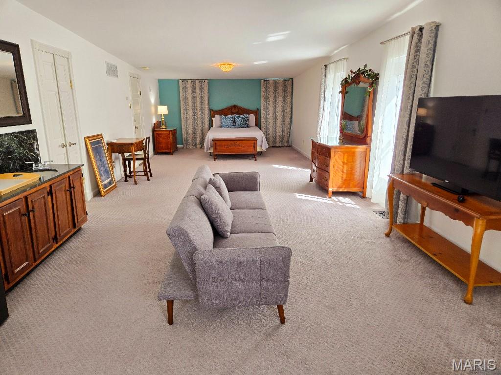 S D Barlows - Residential Income