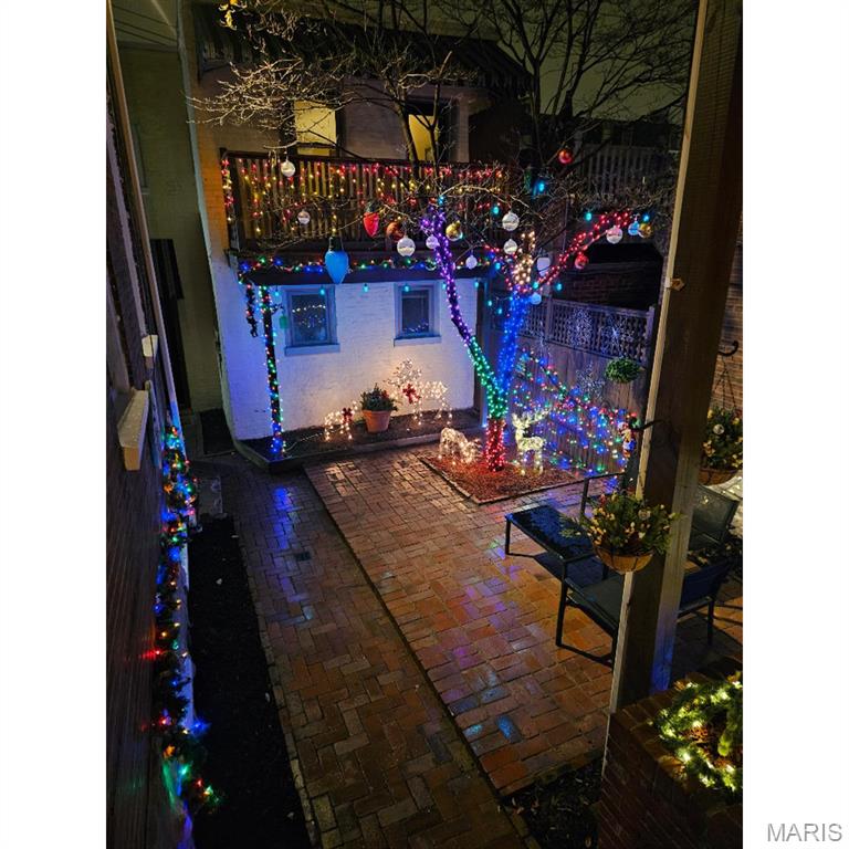 S D Barlows - Residential Income