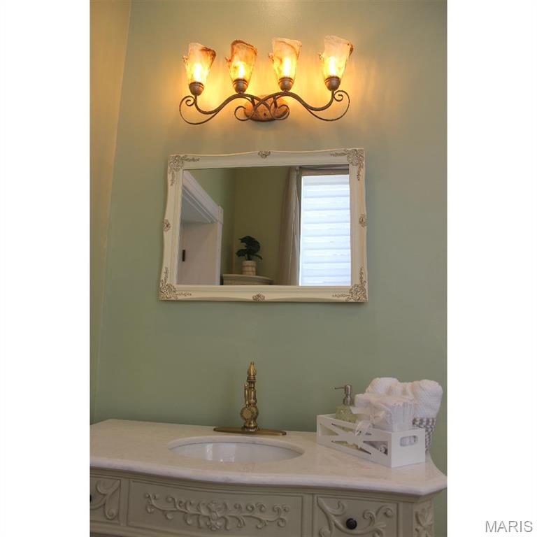 S D Barlows - Residential Income