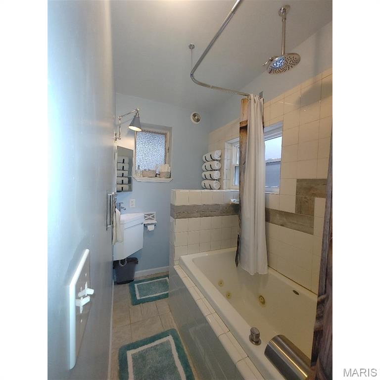 S D Barlows - Residential Income