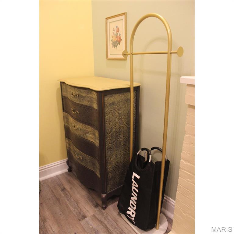 S D Barlows - Residential Income