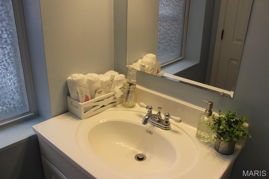 S D Barlows - Residential Income