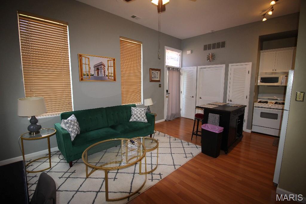 S D Barlows - Residential Income