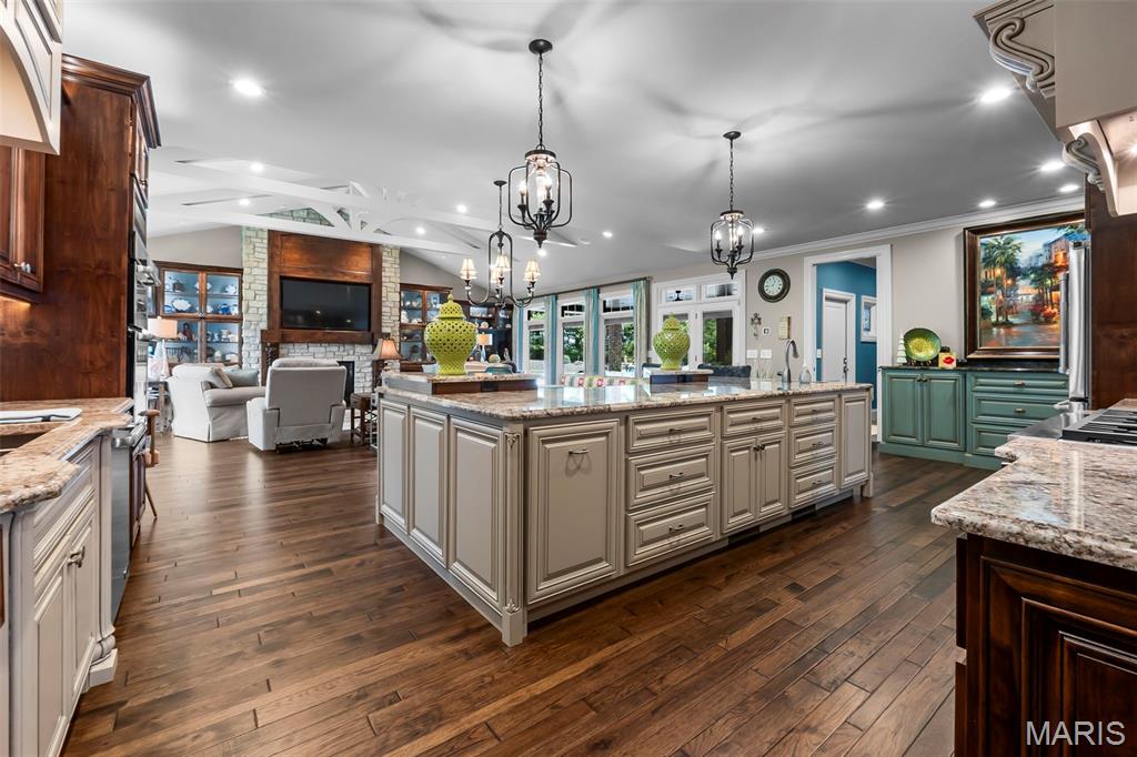 Quail Creek Estate - Residential