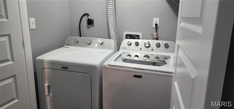 Tiny photo for 2035 Allen Avenue #2, St Louis, MO 63104 (MLS # 26003638)