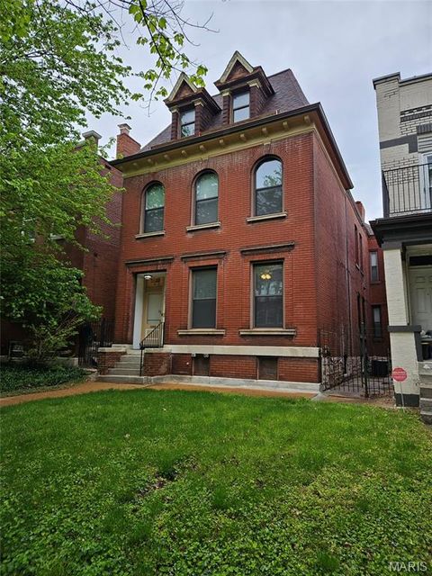 Tiny photo for 2035 Allen Avenue #2, St Louis, MO 63104 (MLS # 26003638)