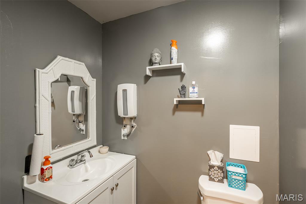 Jr Hogg's 2nd Sub - Commercial Sale