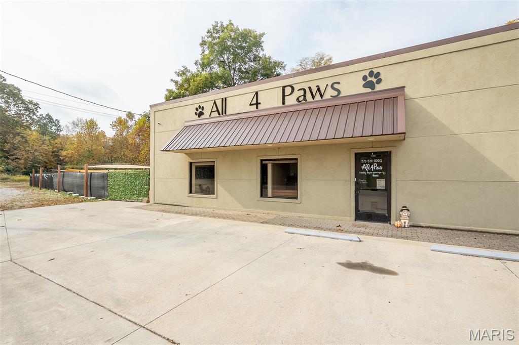 Jr Hogg's 2nd Sub - Commercial Sale