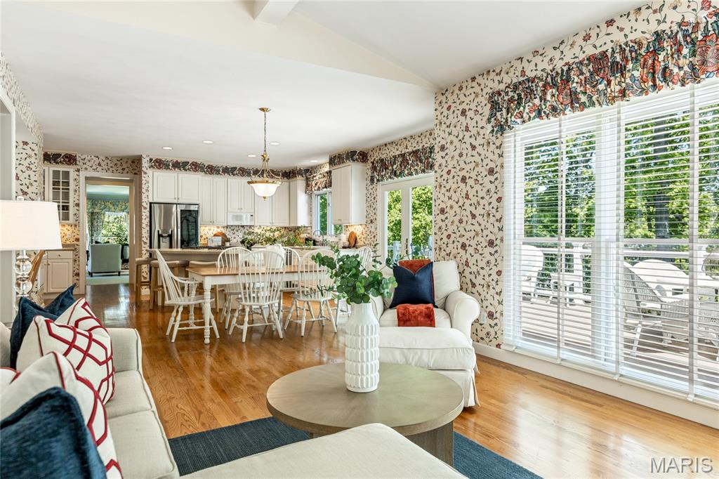 Manderleigh Of Town & Country - Residential
