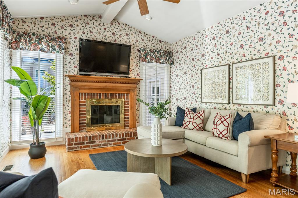 Manderleigh Of Town & Country - Residential