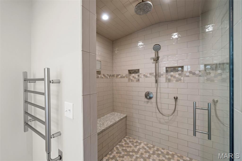 Summit View Place Lts 8 & 9 Bdy Adj - Residential