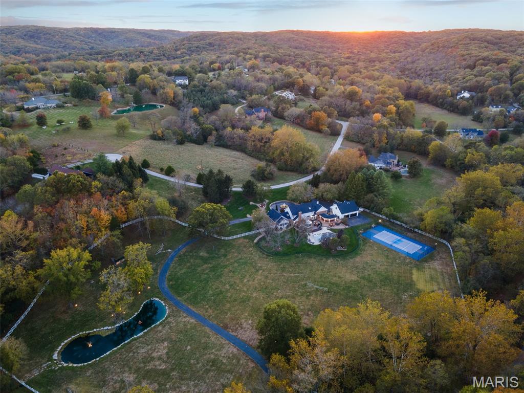 17417 Summit View Place Lane