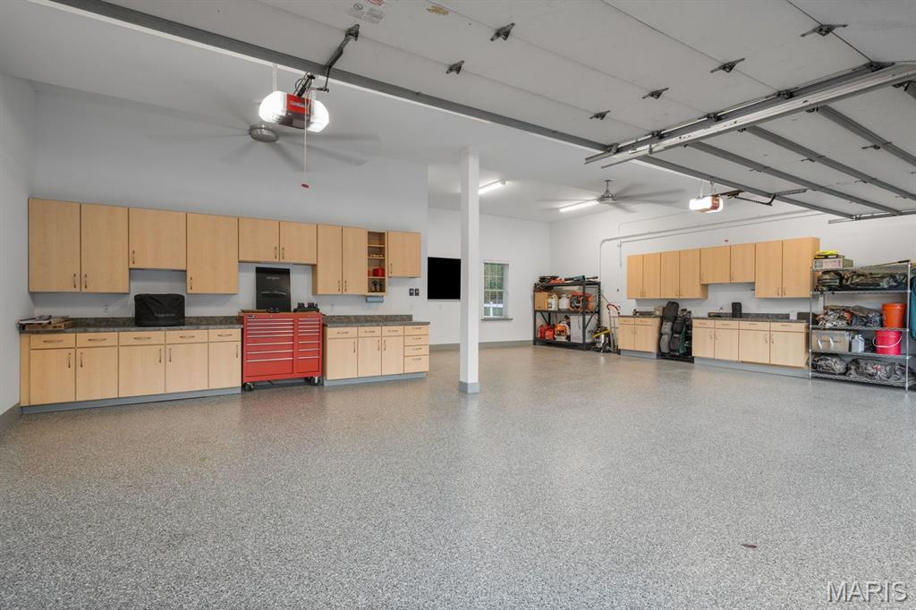 Summit View Place Lts 8 & 9 Bdy Adj - Residential