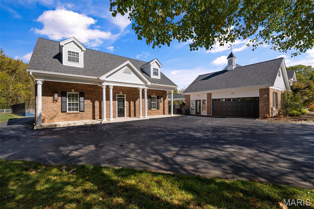 Summit View Place Lts 8 & 9 Bdy Adj - Residential