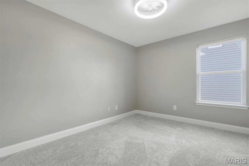 Stoney Mountain Village - Residential