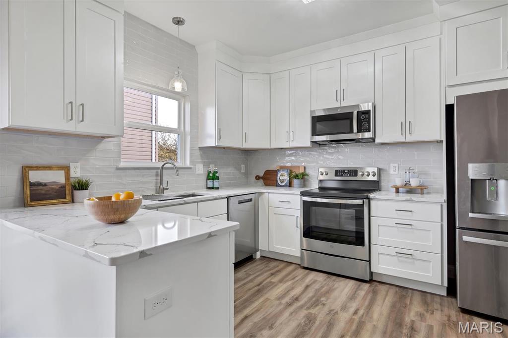 Stoney Mountain Village - Residential