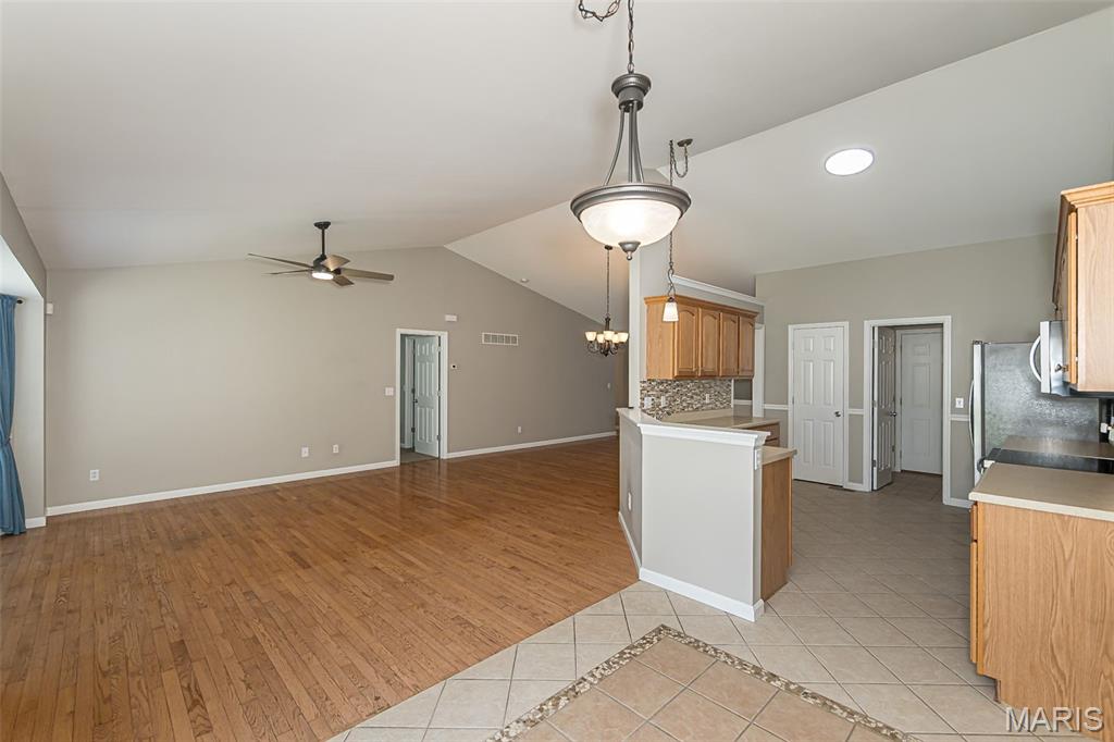 Tori Pines Condo Twenty-First - Residential