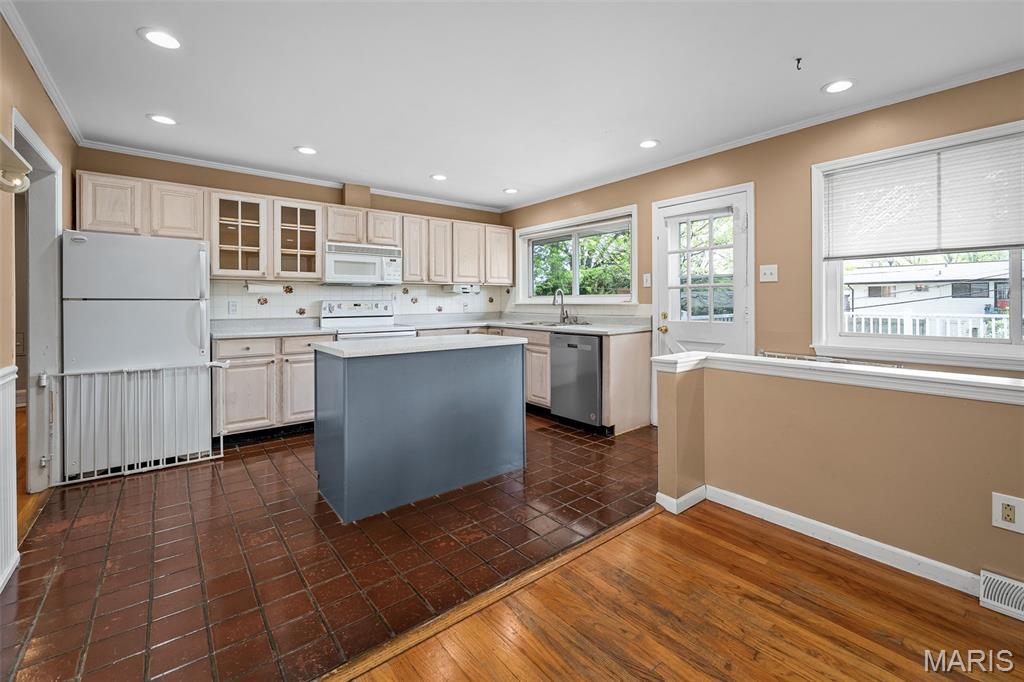 Catalina 4 - Residential