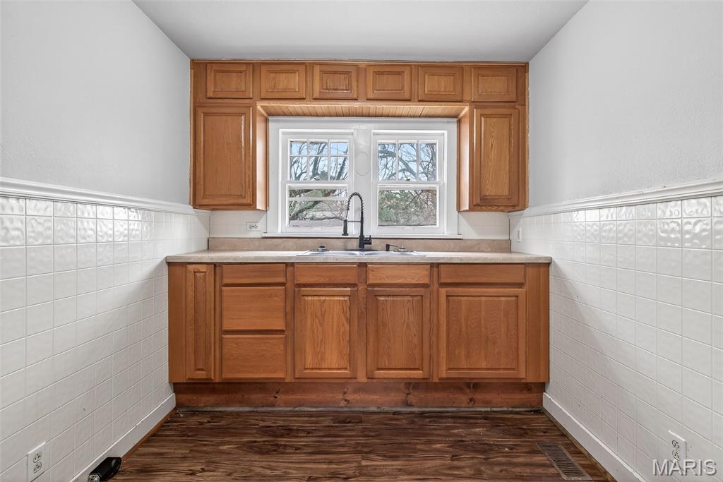 H F Jennings Sub - Residential