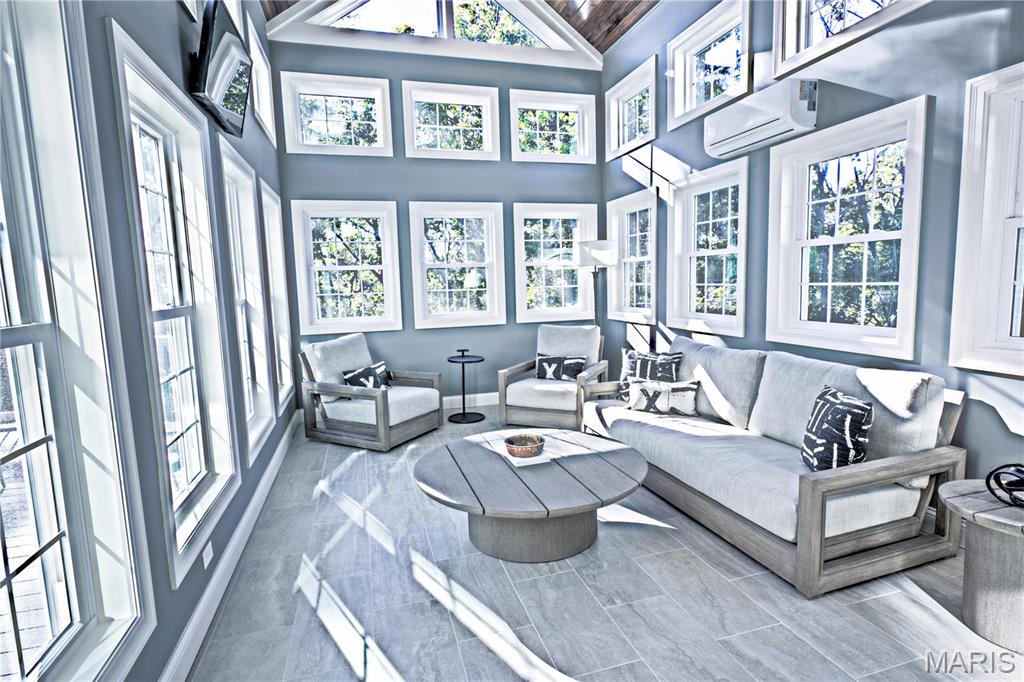 Woodcliff Heights - Residential