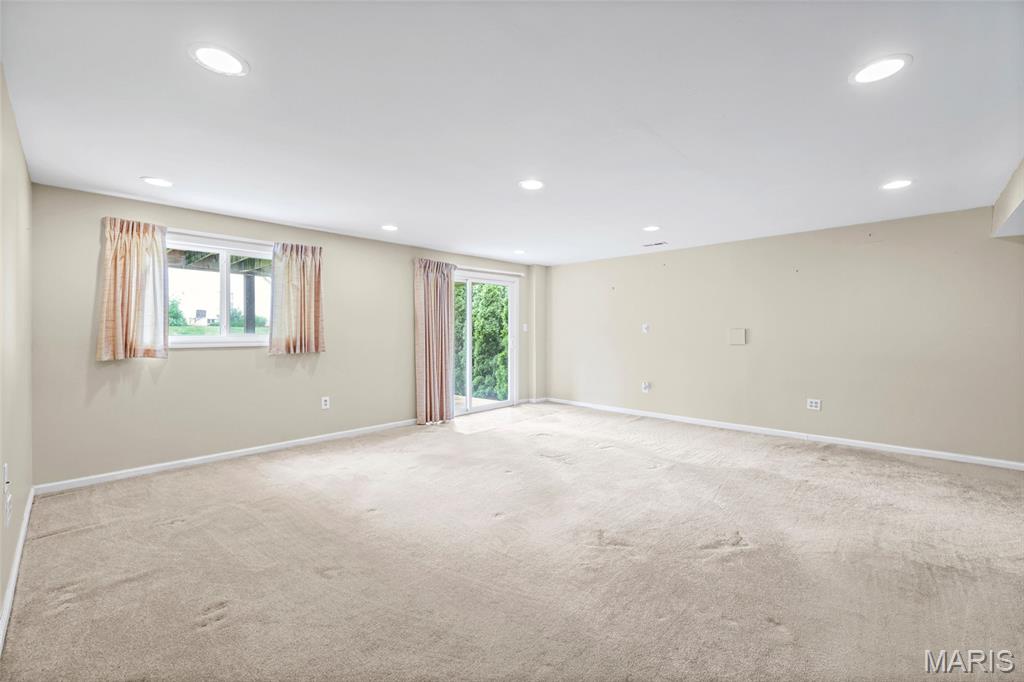 Hollowbrook - Residential