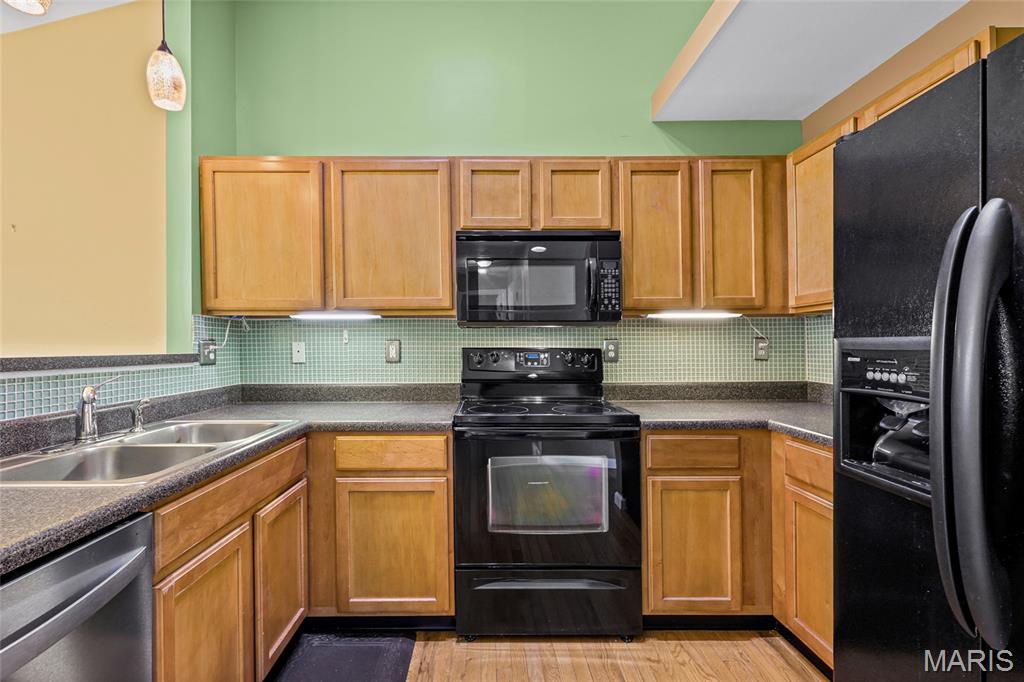 Hollowbrook - Residential