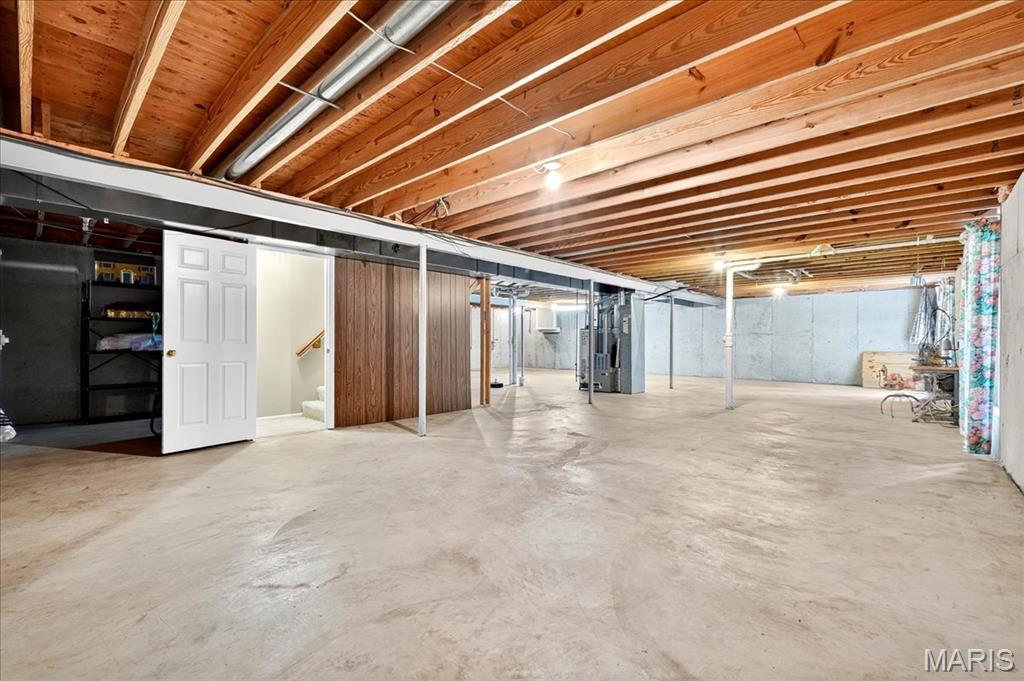 Valley Park, Missouri 63088, United States, 3 Bedrooms Bedrooms, ,2 BathroomsBathrooms,Residential,Pending,200420