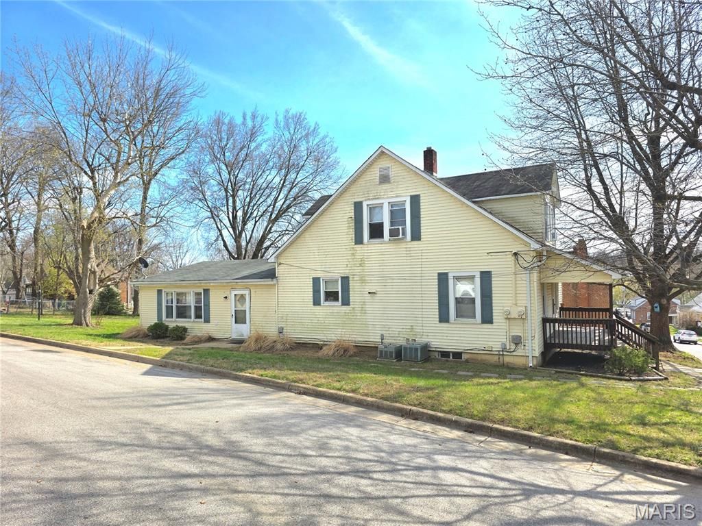 Photo of 600 Locust Street, Washington, MO 63090 (MLS # 26017623)