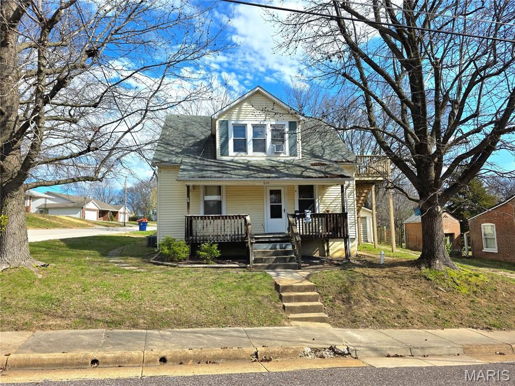 Photo of 600 Locust Street, Washington, MO 63090 (MLS # 26017623)