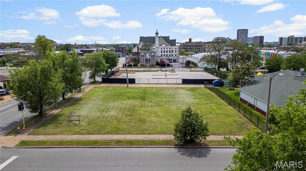 Photo of 3208 Delmar Blvd Blvd, St Louis, MO 63103 (MLS # 26024450)