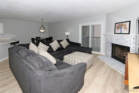 Tiny photo for 1324 Holgate Drive #E2, Ballwin, MO 63021 (MLS # 26001623)