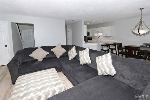 Tiny photo for 1324 Holgate Drive #E2, Ballwin, MO 63021 (MLS # 26001623)