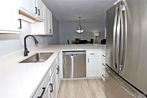 Tiny photo for 1324 Holgate Drive #E2, Ballwin, MO 63021 (MLS # 26001623)